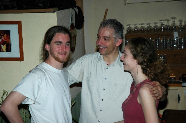 min 2006 05 02 latino 122